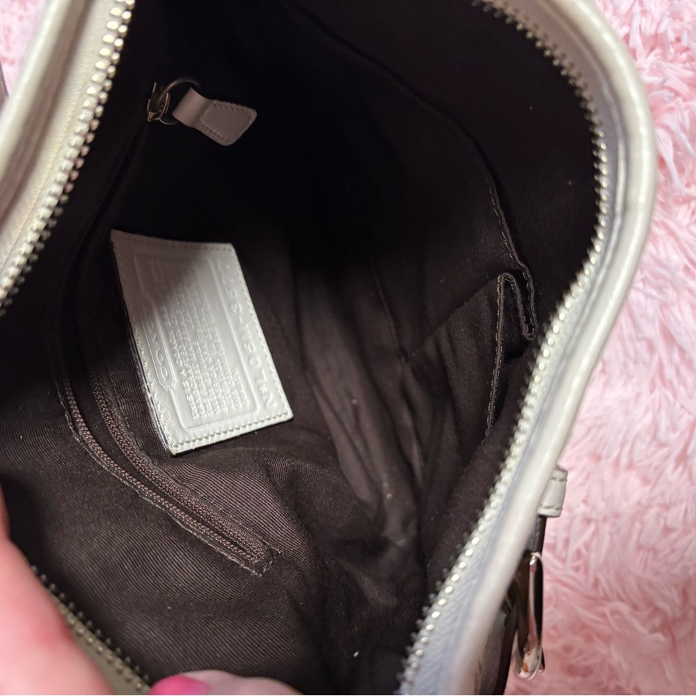 Signature Brown and White vintage Coach Soho shoulder Bag - Picture 8 of 10
